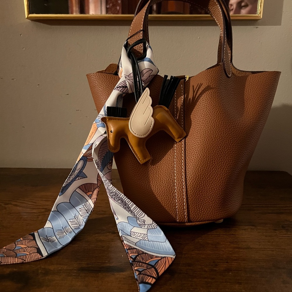 Handbag